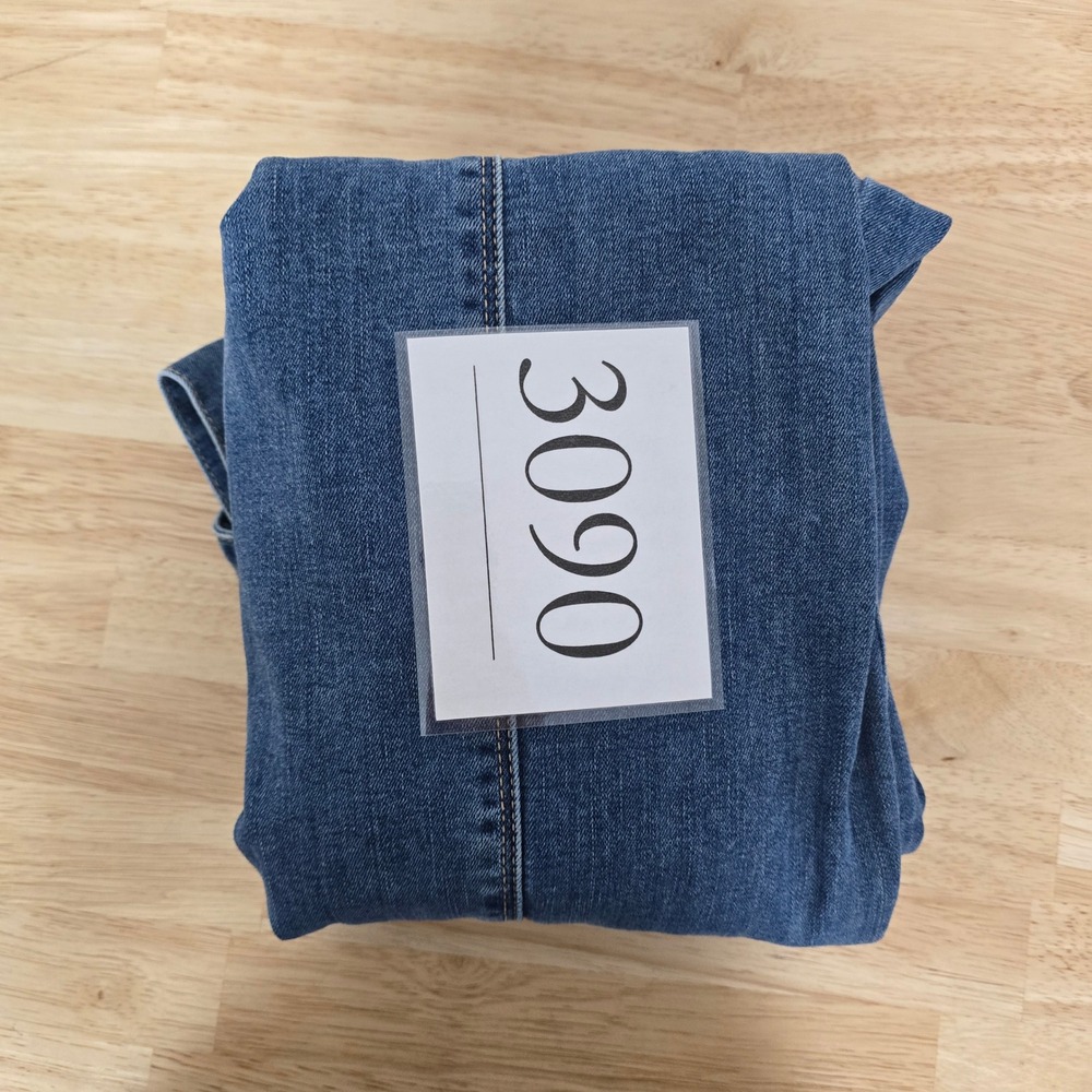 Hollister Medium Wash‎ Denim Wide Leg Jumpsuit Blue Smocked Back Small - Picture 9 of 10